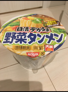 日清 デカうま野菜タンメン 104g