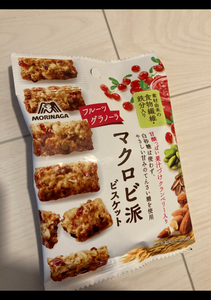 森永製菓　マクロビ派ビスケットＦグラノーラ　３７ｇの商品写真