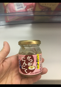 ハウス　ごはんにかつおにんにく　８２ｇの商品写真