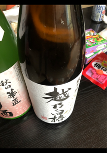 越の日本桜　越乃白椿　瓶　１．８Ｌのレビュー画像