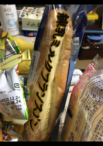 ヤマザキ　練乳ミルクフランスパンの商品写真