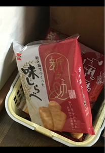 岩塚製菓　新之助でつくった味しらべ　３２枚の商品写真