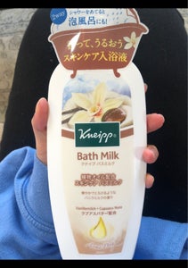 バスミルク　バニラミルクの香り　４８０ｍｌの商品写真