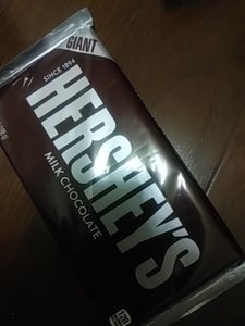 ハーシー　ジャイアントミルクチョコレート　１９８ｇの商品写真