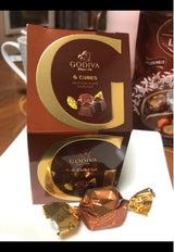 ゴディバ ジーキューブ ミルクヘーゼルナッツ 5粒