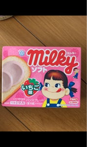 雪印メグミルク　ミルキーソフト　いちご味　１４０ｇの商品写真