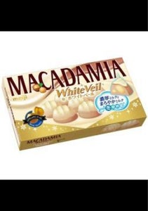 明治　マカダミアチョコレートホワイトベール　９粒の商品写真