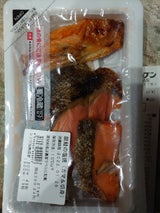 銀鮭の塩焼(カマ&切身)