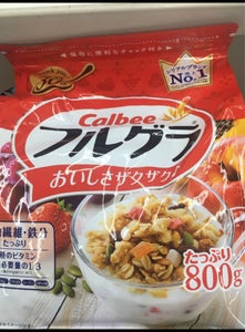 カルビー　フルグラ　８００ｇの商品写真