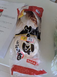ヤマザキ　具たっぷり肉まん（４）の商品写真