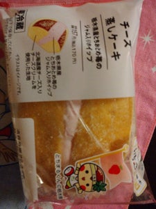ヤマザキ　チ−ズ蒸しケ−キ（栃木県産とちおとめ苺の商品写真