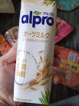 アルプロ食物繊維オーツミルクほんのり甘い250ml