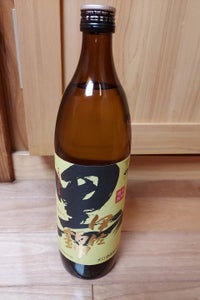 黒伊佐錦　芋　２５度　乙　瓶　９００ｍｌの商品写真