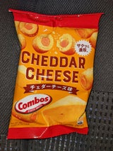 マース コンボス クラッカーチェダーチーズ 38g