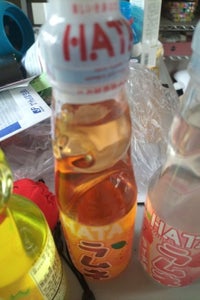 ハタ鉱泉　ラムネ　オレンジ味　瓶　２００ｍｌの商品写真