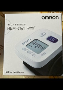 オムロン　手首式血圧計　ＨＥＭ−６１６の商品写真