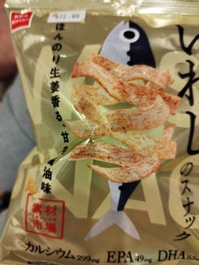 おやつＣ　素材市場いわしのＳ生姜醤油　６１ｇの商品写真