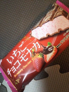 森永乳業 いちごチョコモナカ 128mlの商品写真