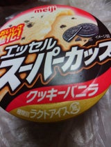 エッセルスーパーカップ クッキーバニラ 200ml