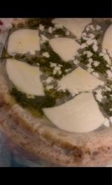 PIZZAREVO モッツァレラとリコッタのバジル