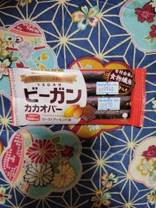 味覚糖　ビーガンカカオバーローストアーモンド　１本の商品写真