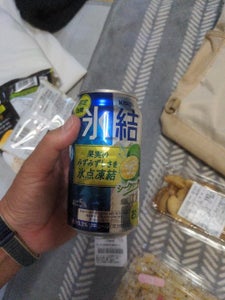 キリン　氷結　シークヮーサー　缶　３５０ｍｌの商品写真