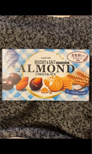 ロッテ アーモンドチョコビスケットソルト 76gの商品写真