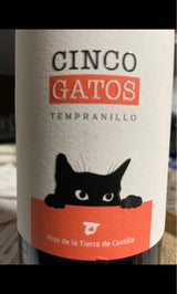 シンコ ガトス テンプラニーリョ 赤 750ml