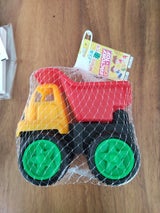 Nikkan 砂場で人気現場ではたらく車たち