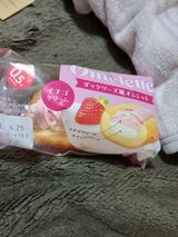 ヤマザキ ダックワ-ズ風オムレット(イチゴクリ-ム