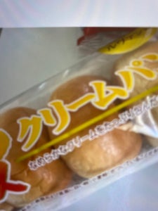 ヤマザキ　薄皮クリ−ムパン　４個の商品写真