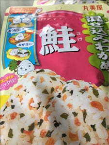 丸美屋 混ぜ込みわかめ 鮭 袋入 31gのレビュー画像