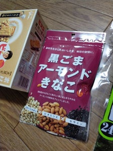 幸田商店 黒ごまアーモンドきなこ 90gの商品写真