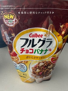 カルビー　フルグラチョコバナナ味　３５０ｇの商品写真