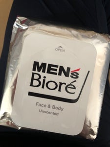 メンズビオレ 顔もふけるボディシート 無香性28枚入りの商品写真