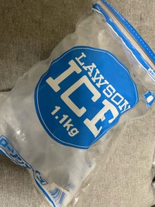 ローソン　ロックアイス　１．１ｋｇのレビュー画像