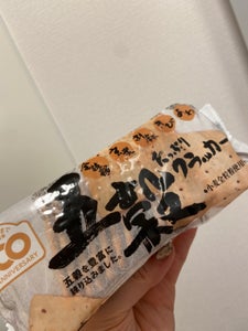 前田製菓　五穀たっぷりクラッカー　７０ｇのレビュー画像