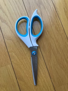 プラス フィットカットジャストグリップ WTBLの商品写真