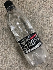 ザストロング　天然水スパークリング　５１０ｍｌのレビュー画像