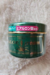 ヒアルロン酸配合アロエスキンクリーム 170g