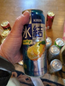 キリン　氷結　九州産ゆず　缶　５００ｍｌの商品写真