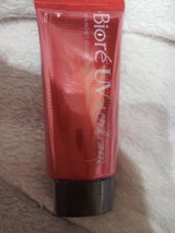 ビオレUVアスリズムスキンプロテクトエッセンス70