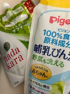 hadakara(ハダカラ) ボディソープサラサラタイプ 　グリーンシトラスの香り　詰替大７５０ｍｌの商品写真