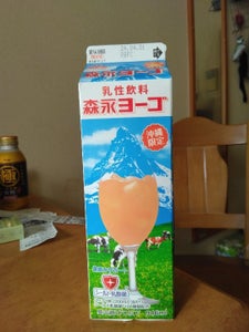 沖繩森永乳業　ヨーゴ　９４６ｍｌの商品写真