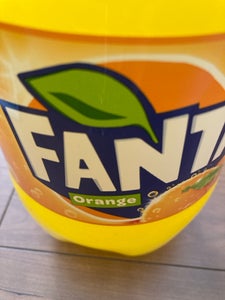 ファンタ　オレンジ　２Ｌの商品写真