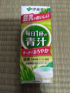 伊藤園　ごくごく毎日１杯青汁豆乳ＭＩＸ　２００ｍｌの商品写真