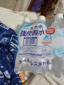 サンガリア　伊賀の強炭酸水ラベルレス５００ｍｌ×６の商品写真