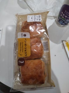 ヤマザキ　パン・オ・ショコラ　３個の商品写真