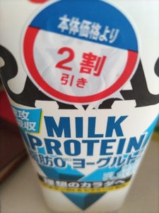 ザバスミルクプロテイン脂肪０ヨーグルト　８６０ｍｌの商品写真