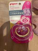 おしゃぶりFunFriends6-18Lさくら1個